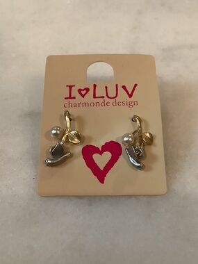 I♥LUV Gold & Silver Pearl Leaf Earrings, Brand New